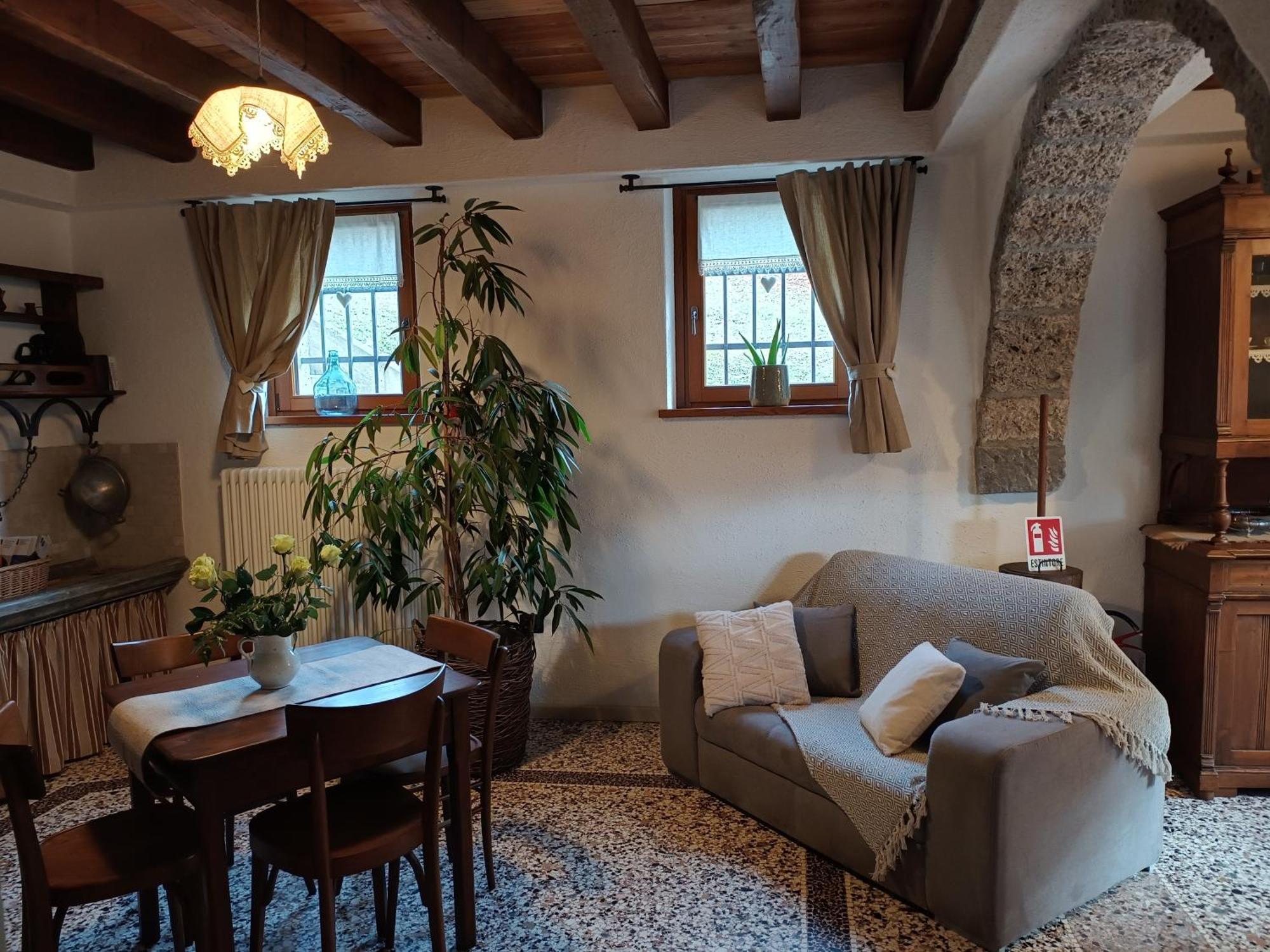 La Farie Bed and Breakfast Mediis Eksteriør billede