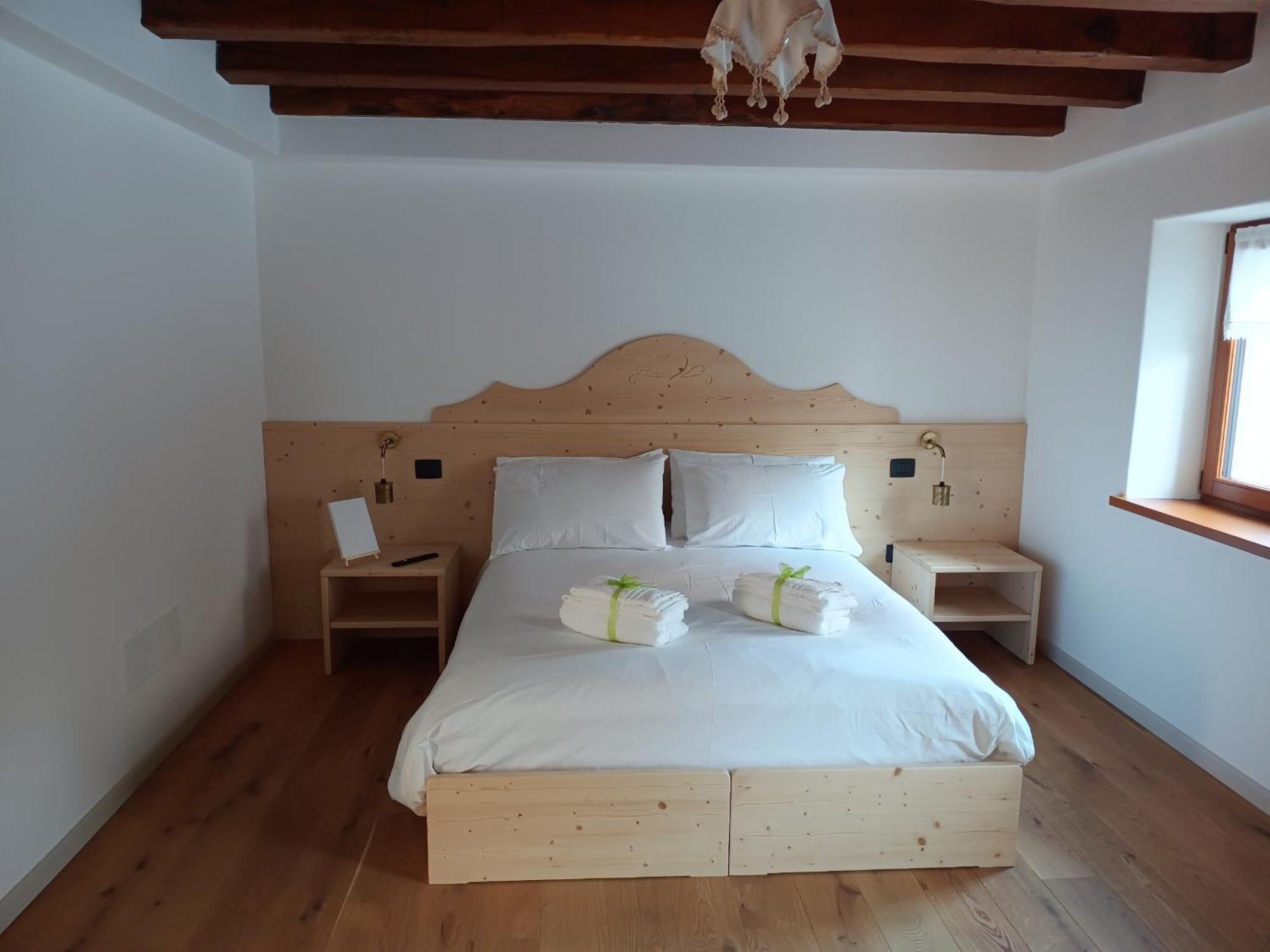 La Farie Bed and Breakfast Mediis Eksteriør billede